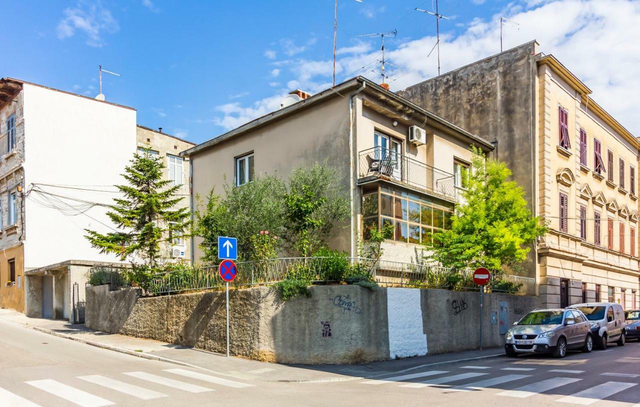 Pula Apartment Екстериор снимка