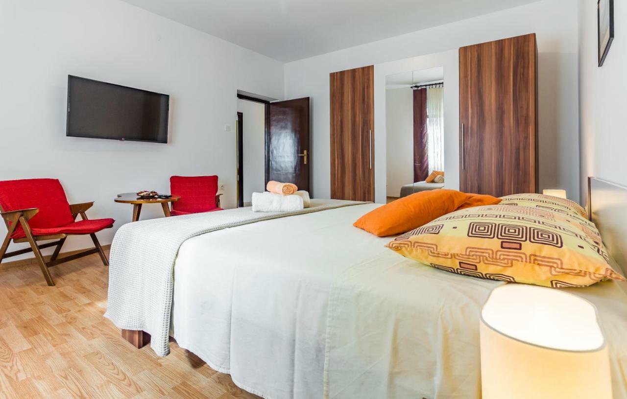 Pula Apartment Екстериор снимка