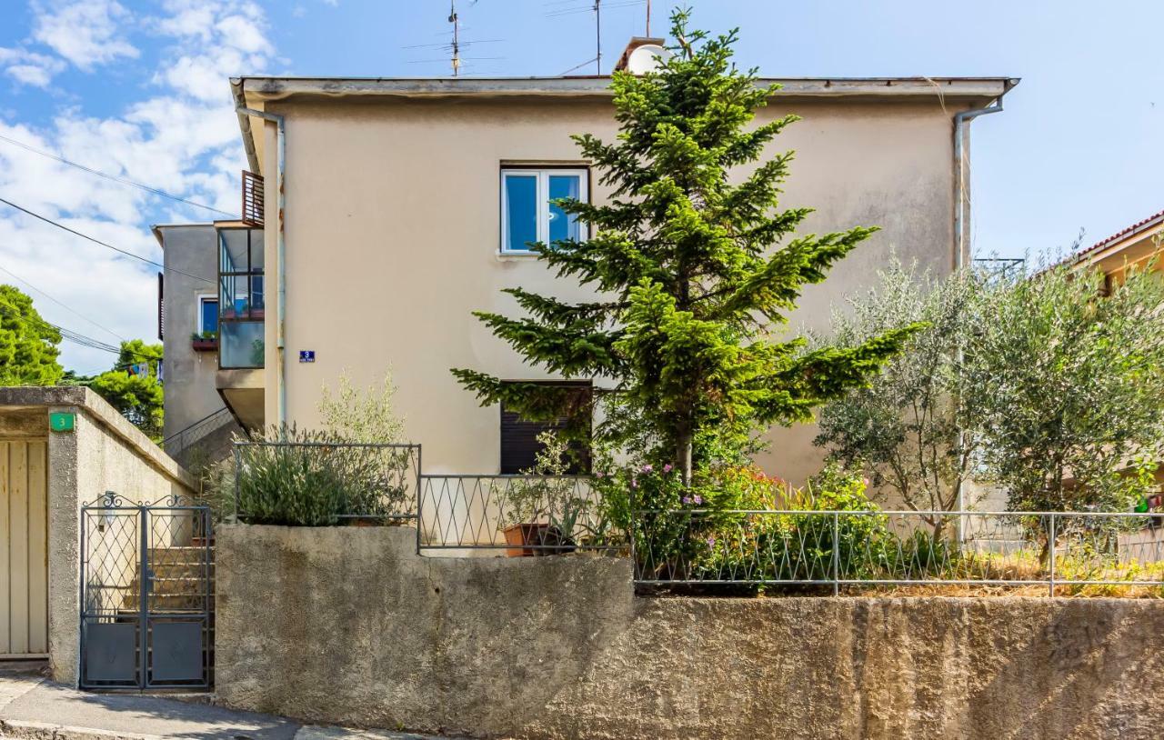 Pula Apartment Екстериор снимка