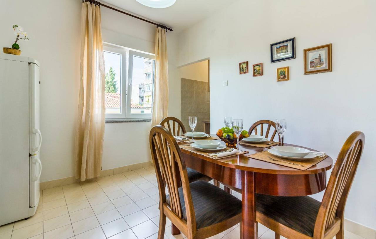 Pula Apartment Екстериор снимка