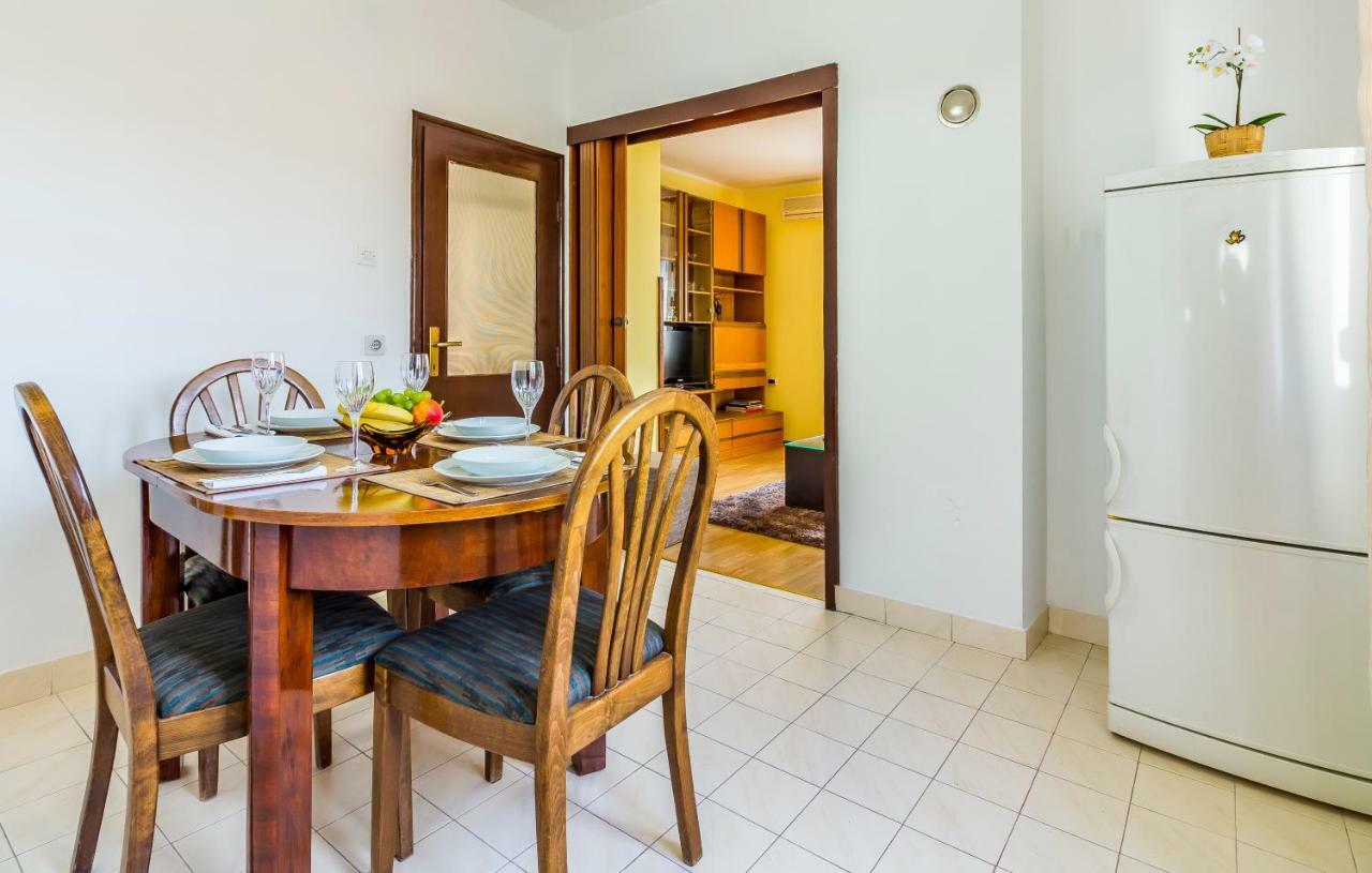 Pula Apartment Екстериор снимка