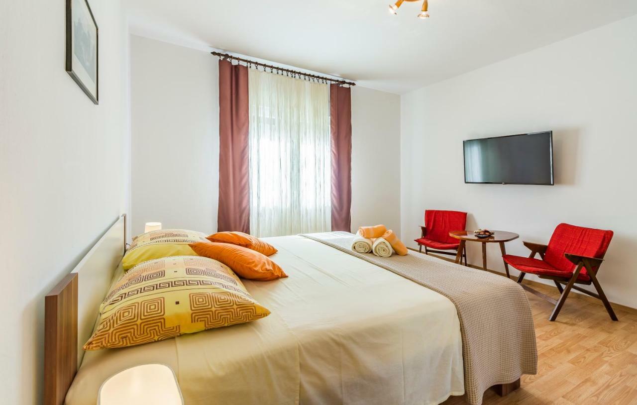 Pula Apartment Екстериор снимка