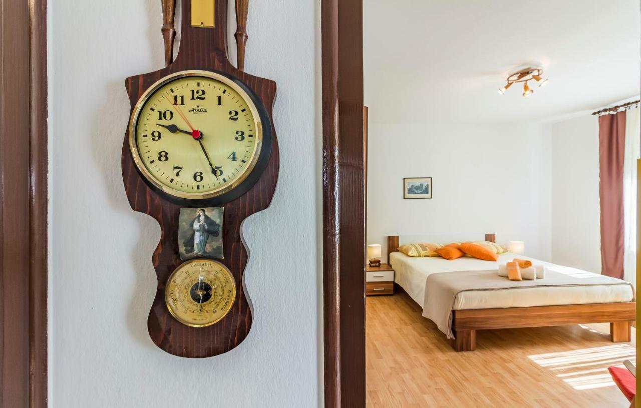 Pula Apartment Екстериор снимка